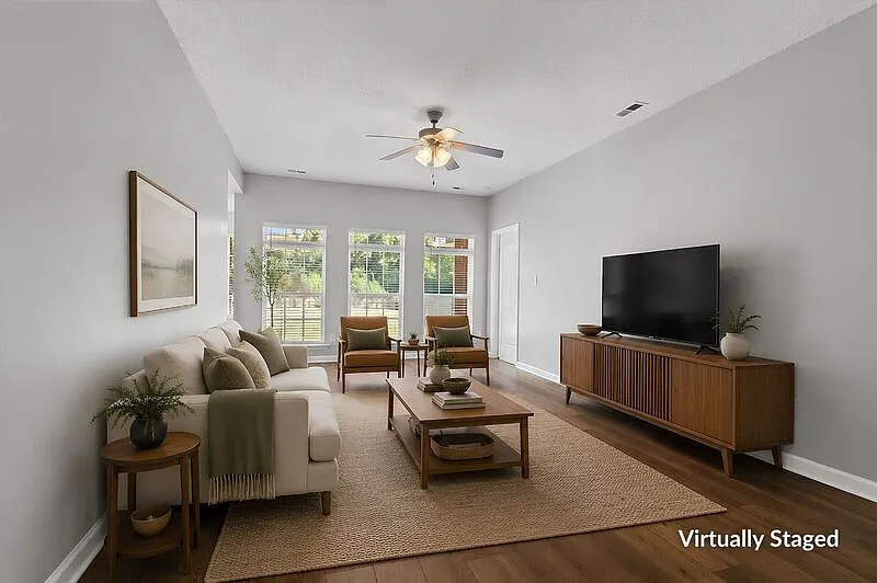3 bed, 2.0 bath, 1312 sqft, $1,550 — Photo 3