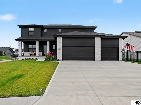 11004 N 169th St, Bennington, NE 68007