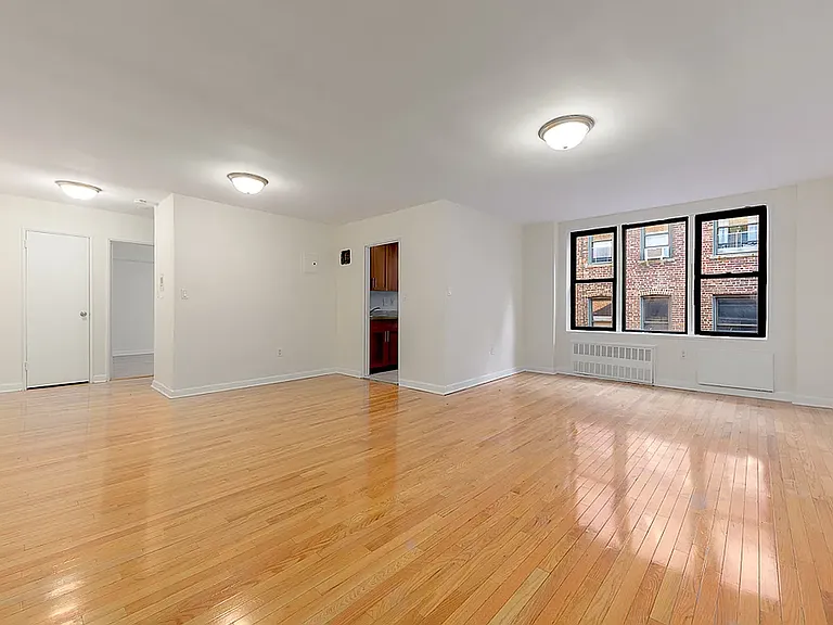 1 Bogardus Pl #7P — Photo 1
