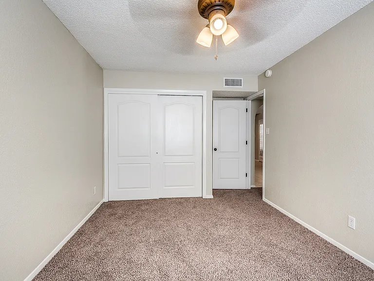 6104 La Posta Dr — Photo 19