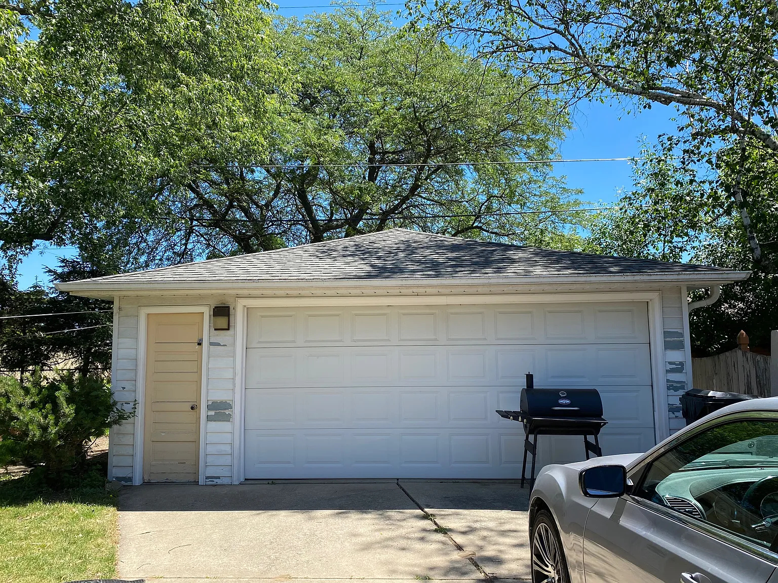 3 bed, 1.5 bath, 1483 sqft, $2,375 — Photo 3