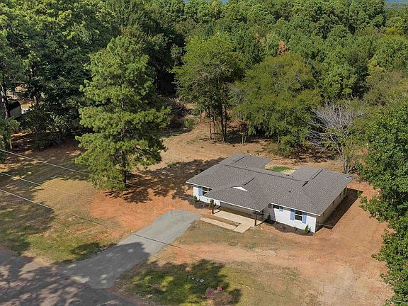 2nd image of 170 Ellis Dr