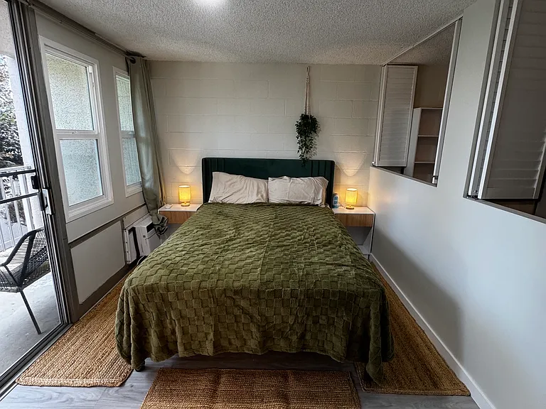 1129 Rycroft St #201 — Photo 6