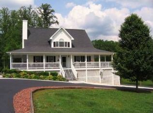 502 Bradley Rd, Franklin, NC 28734