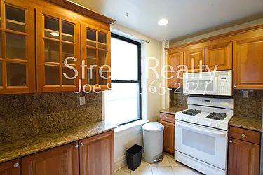 Rented by Street Realty Brokerage LLC