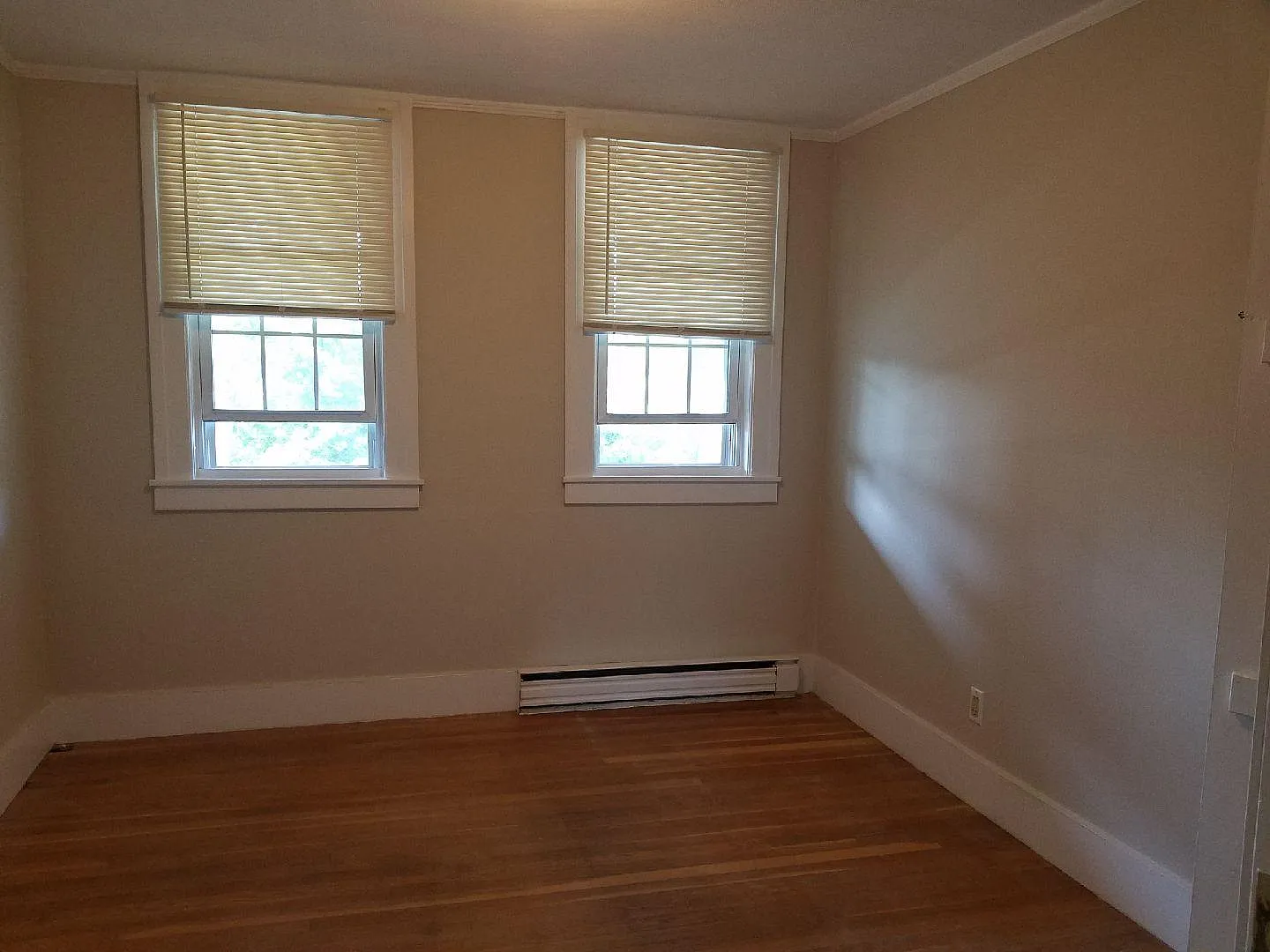 2 bed, $1,900 — Photo 2