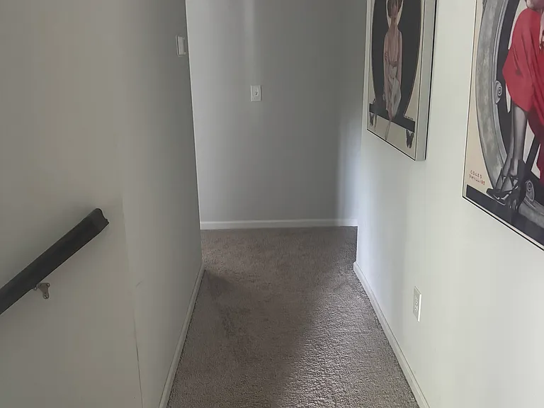 609 Parker Ct — Photo 16