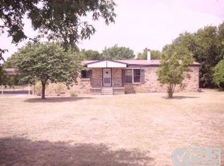 475 Black Champ Rd, Waxahachie, TX 75167