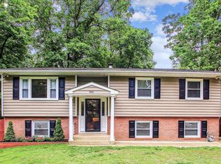 992 Seville Ct, Arnold, MD 21012