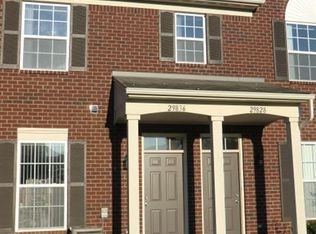 29836 Foxrun Cir, Warren, MI 48092