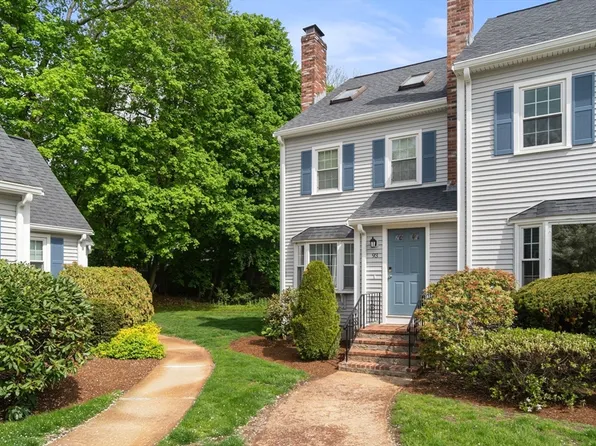 93 Village St #93, South Easton, MA 02375