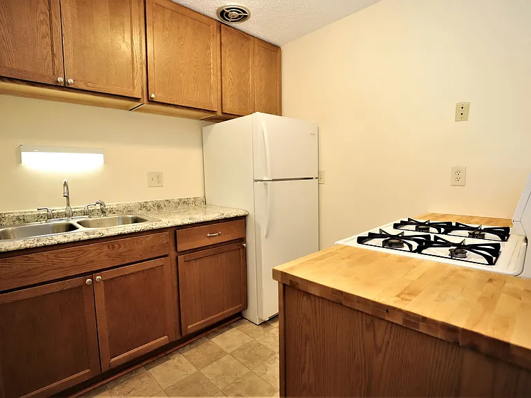 7428 Lyndale Ave S — Photo 4