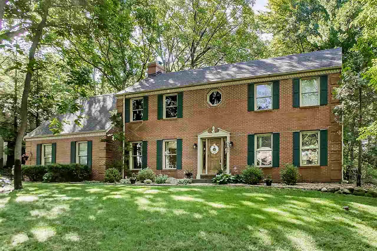 50690 Woodbury Way photo 1
