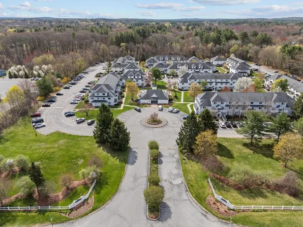 360 Littleton Rd Unit B17, Chelmsford, MA 01824