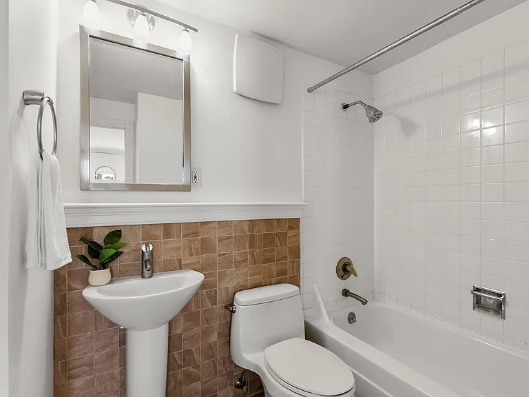 17 Bowdoin St #4AB — Photo 17