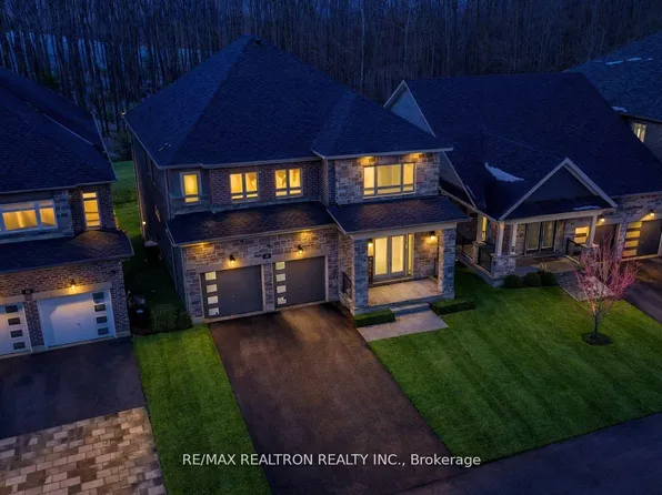 27 Franklin Trl, Barrie, ON L9J 0J1