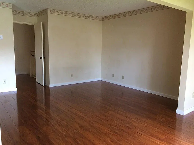 548 Mills Way — Photo 8