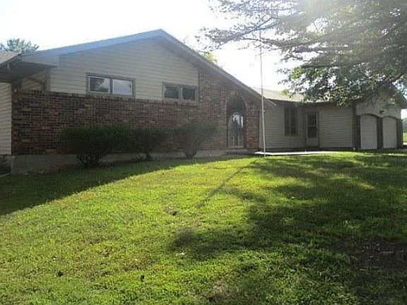 2nd image of 2 E Black St #65340