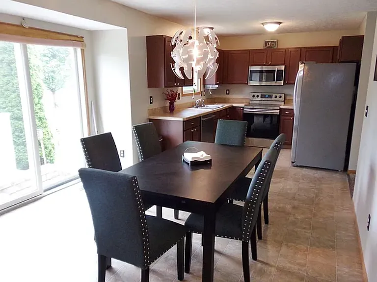 522 Thistleview Dr — Photo 12