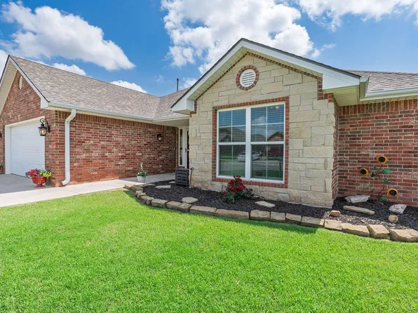 2232 Whispering Pine Blvd, Shawnee, OK 74804