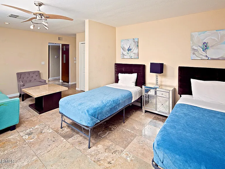 4539 E Karen Dr — Photo 11