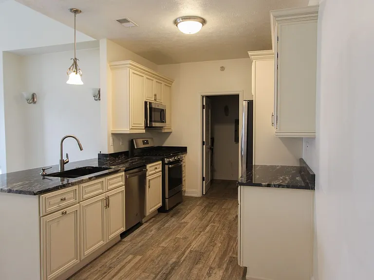 1000 Adams Pointe Blvd — Photo 19