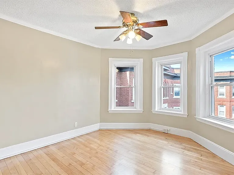 15 Lynde St #26 — Photo 1