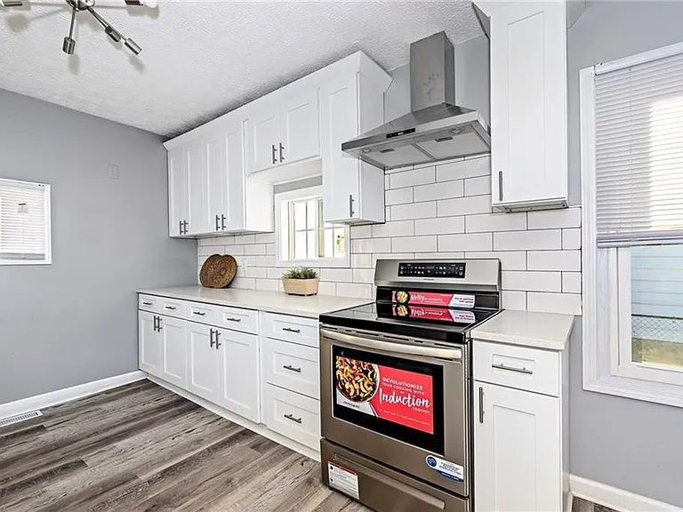 4347 Winthrop Ave — Photo 3