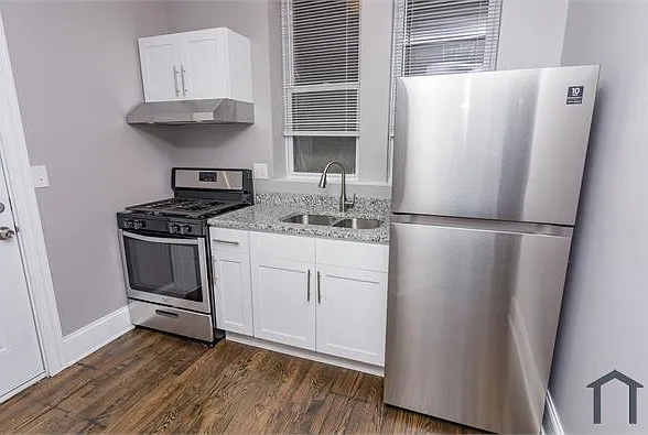 2 bed, $1,686 — Photo 2