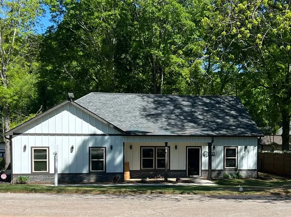 110 Henson Dr, Monroe, GA 30655