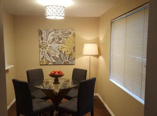 426 Burnett Ave N, Renton, WA 98057