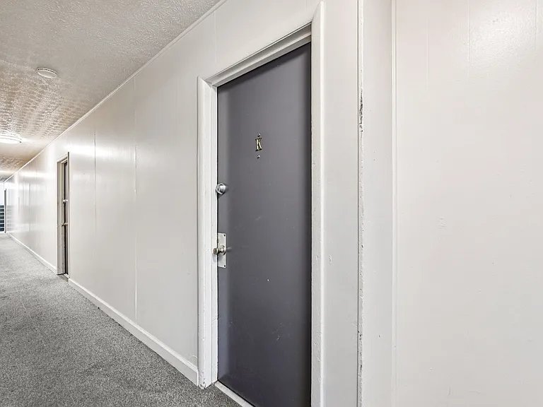 LongView Apartments — Photo 94