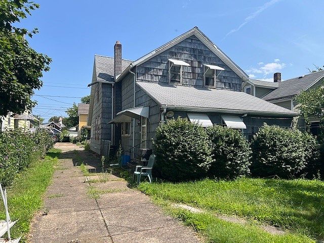 エリー湖様 2656 Hazel St, Erie, PA 16508 | Zillow