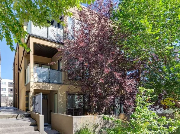 1726 N 27th Ave SW #2, Calgary, AB T2T 1G7