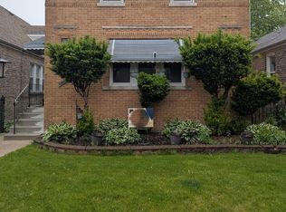 10421 S Prairie Ave, Chicago, IL