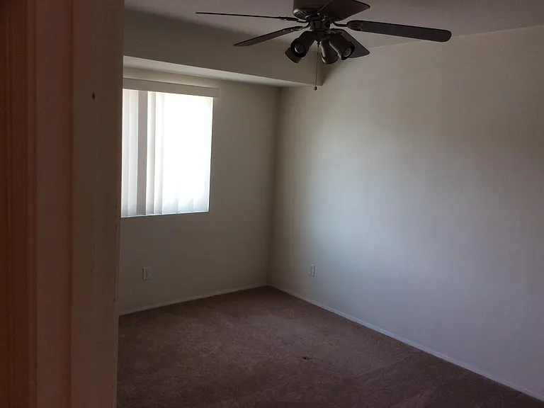 1130 S 8th St — Photo 5