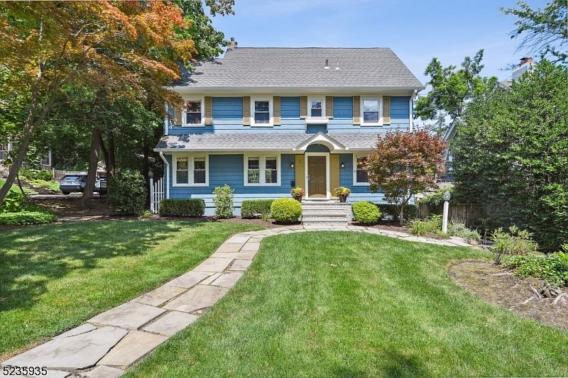 1st image of 9 Claremont Ave