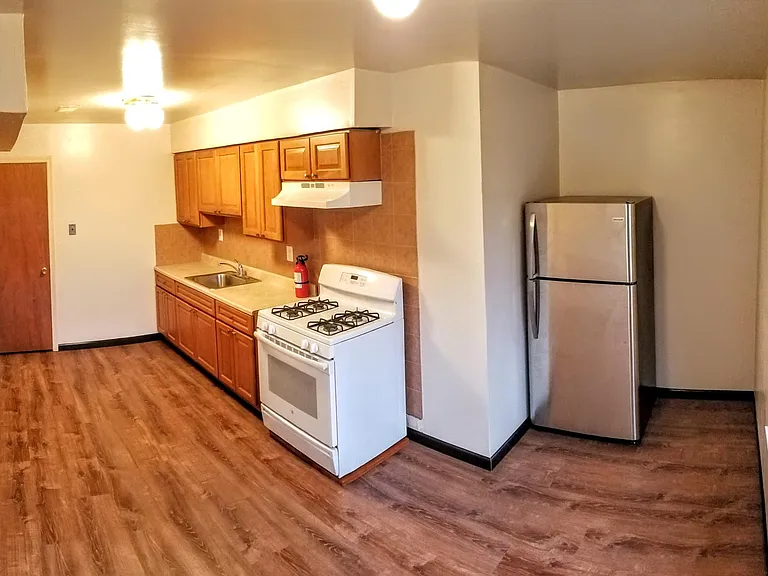 1719 Raspberry Ct — Photo 8