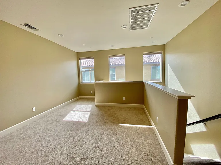 4138 Hydo Lake Way — Photo 20