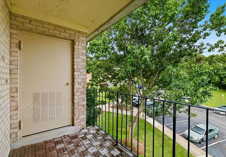 1521 Colonial Dr #304 — Photo 18