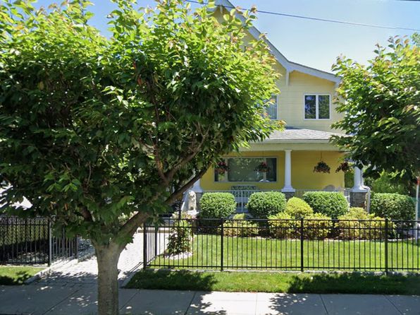 114 4th Ave #3