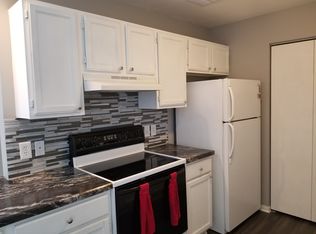 384 Minz Park Cir APT 4, West Bend, WI