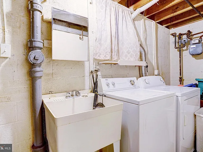 7015 Stanford Dr — Photo 23