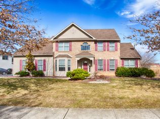 5850 Royal Fern Rd, Allentown, PA 18104