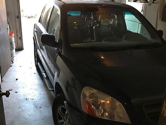 Single car garage with storage closet in the basement, private!