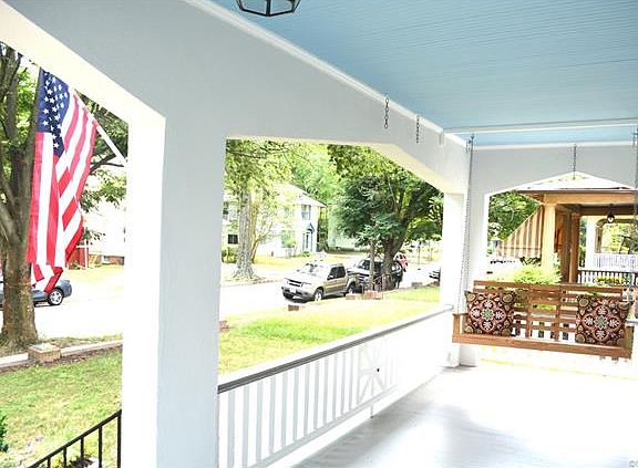 5th image of 3306 Garland Ave