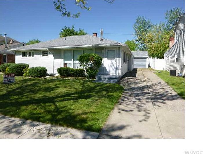1st image of 20 Conant Dr