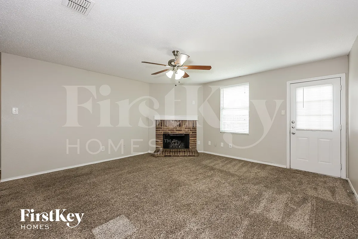 Building Photo - 3945 German Pointer Way