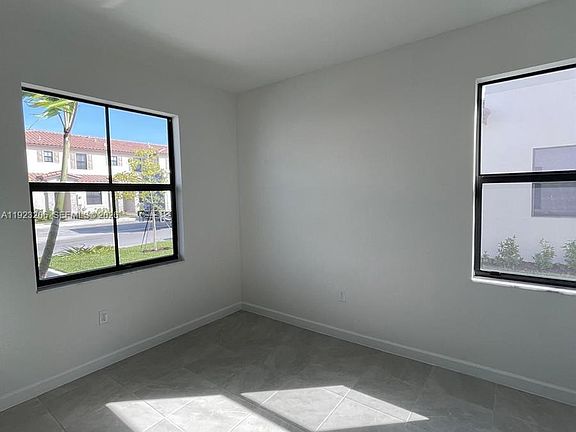 4th image of 11764 SW 245th Ter