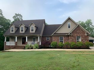 1600 River Rd, Bolivar, TN 38008